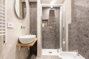Bathroom - Roma private rooms Vatican City (Rome)