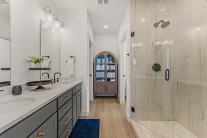 Condo, 3 habitaciones | Baño | Shampoo 
