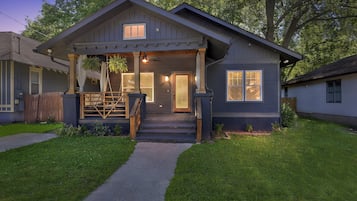 Bungalow, 4 kamar tidur | Eksterior