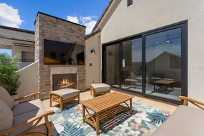 Terrace/patio - Lula Cove 7 Bedroom Home (St. George)