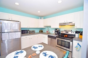 Apartment, 2 Schlafzimmer | Eigene Küche | Kühlschrank, Wasserkocher mit Kaffee-/Teezubehör, Toaster