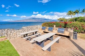 Condo, 2 Bedrooms | Outdoor dining