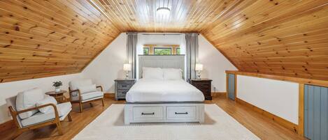 3 bedrooms, desk, WiFi