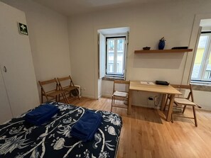 Iron/ironing board, free WiFi, bed sheets