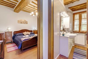 Appartement Familial, plusieurs chambres (One Bedroom Apt With Pool And Garden)