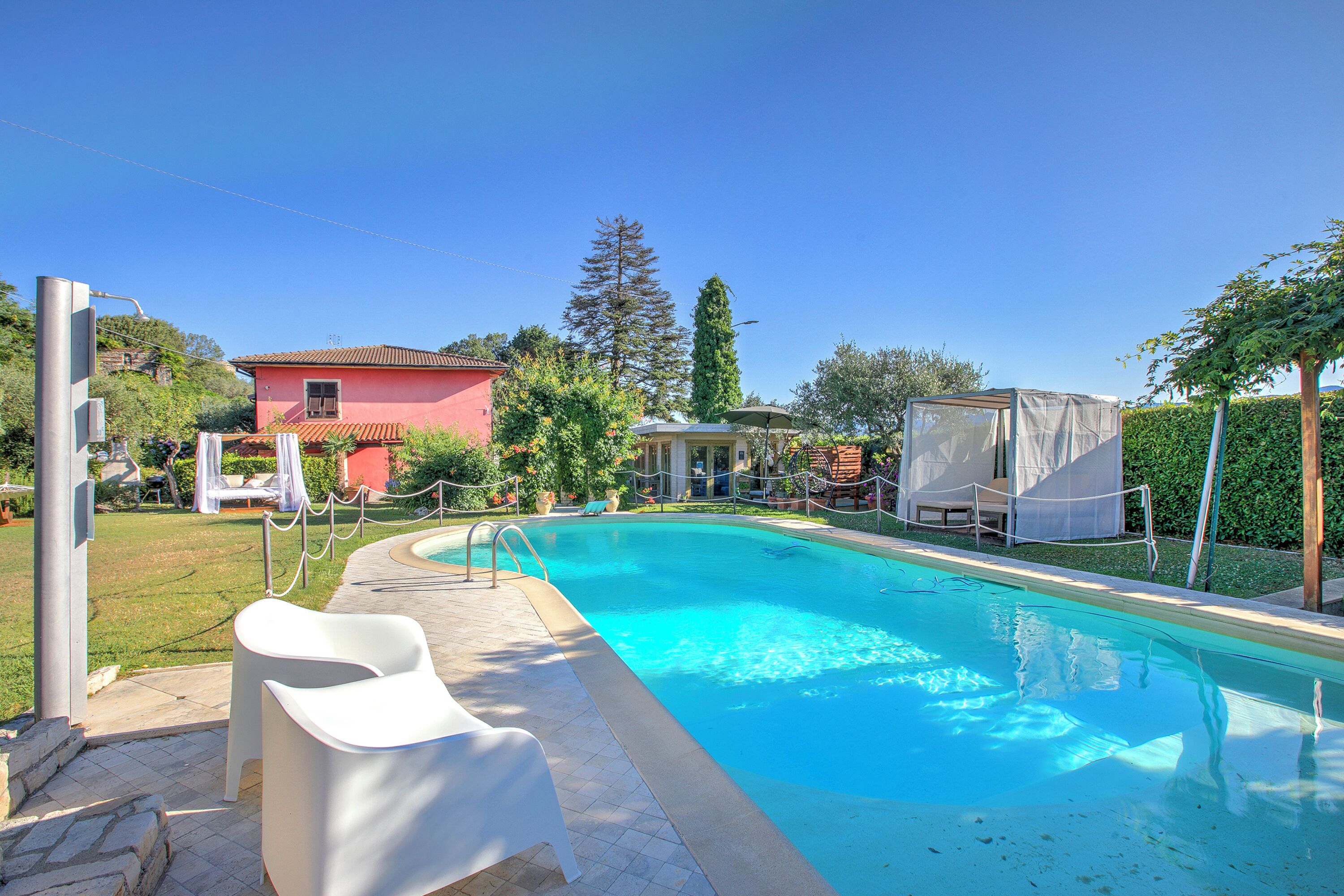 Seasonal outdoor pool