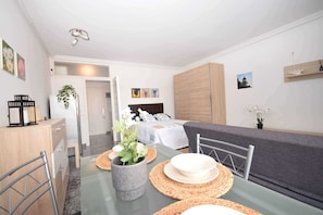 1 bedroom, iron/ironing board