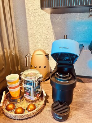 Coffee and/or coffee maker - Quiet city retreat in the southwestern part – stylish, central, and comfortable (Karlsruhe)