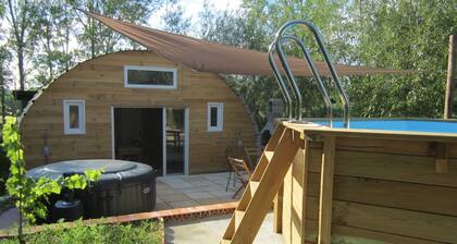 Unusual wooden dome / In the heart of nature with swimming pool and Jacuzzi !!!