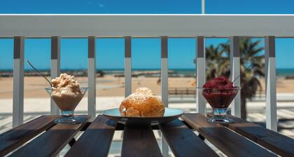 Modern accommodation for those who want comfort, convenience and a postcard view.