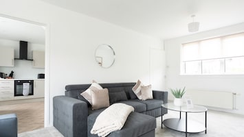 Living Room / Lounge