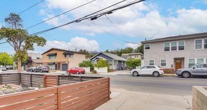 2 Mi to Ocean: Sleek & Modern Gem in Long Beach!