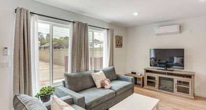2 Mi to Ocean: Sleek & Modern Gem in Long Beach!