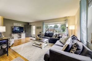 House (2 Bedrooms) | Interior