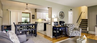 10 Mi to Dtwn Cincinnati: Home w/ Patio & Yard!