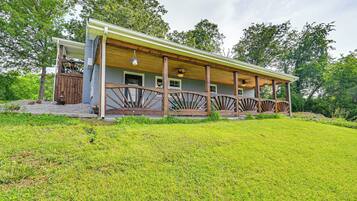 Rumah (4 Bedrooms) | Bagian depan properti