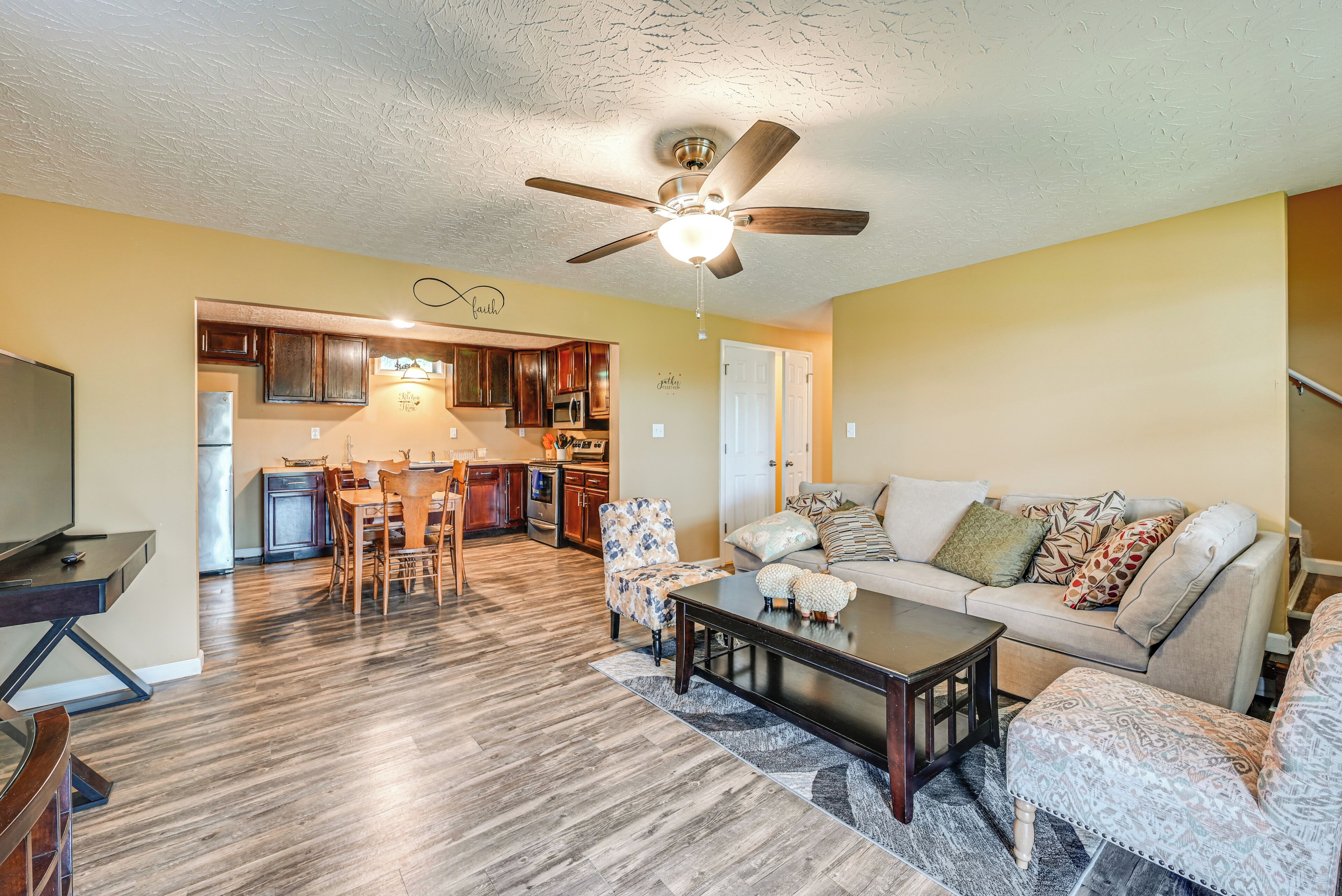 Rumah (4 Bedrooms) | Interior