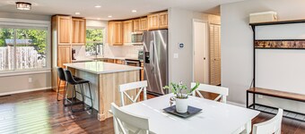 Golf, Hike, Dine & Relax: Home in Port Orchard