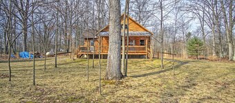 Remote Pentwater Cabin in the Woods: 5 Mi to Dtwn
