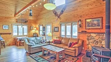 House (1 Bedroom) | Interior