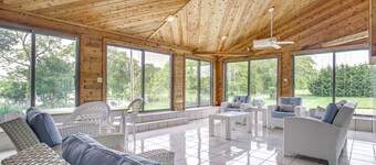 Private Boat Dock! Wye River Retreat in Queenstown