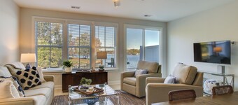Dock Access: Family-friendly Lake Greenwood Gem!