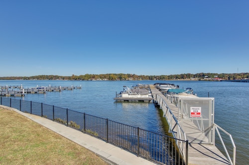 Dock Access: Pet-friendly Lake Greenwood Gem!