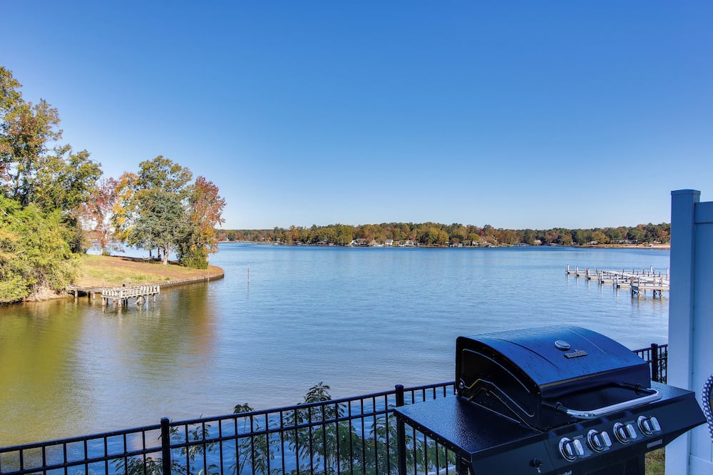 Dock Access: Family-friendly Lake Greenwood Gem! - Chappells, SC