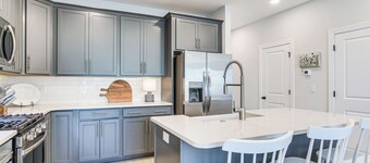 Dock Access: Pet-friendly Lake Greenwood Gem!