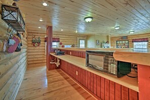 House (1 Bedroom) | Interior - Rustic Cabin Near Palisade State Park w/ Deck! (Sterling)