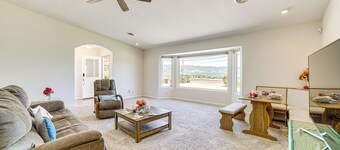 Steps to Clear Lake: Hot Tub Haven in Norcal!