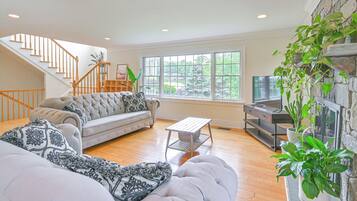 Rumah (Multiple Bedrooms) | Interior