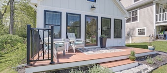 Oceanfront Studio w/ Private Dock in Harpswell!