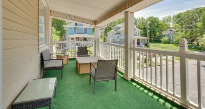 Luxurious 2BR Kansas City Condo Near Downtown