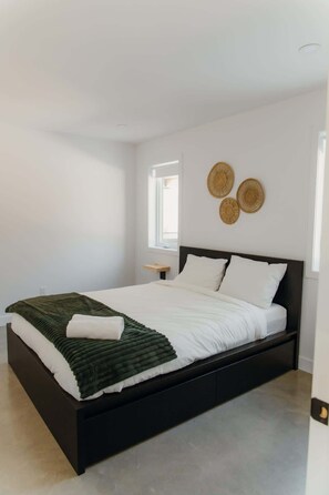 3 bedrooms, WiFi, bed sheets