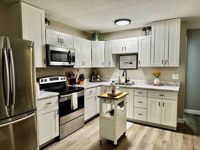 Quaint, spacious, & relaxing; come stay with us, you'll enjoy the details.