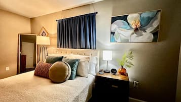 1 dormitori, escriptori, planxa i posts de planxar i wifi gratuïta