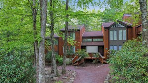 Exterior - Fall Foliage, Hiking Trails, Close to Jim Thorpe! (Lake Harmony)