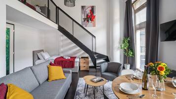 Televisión, oficina