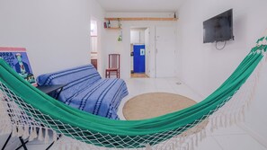 Apartment, Smoking
