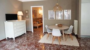 Dining - CASAROSA: aria condizionata, wifi, garage gratuito, animali ammessi (Porretta Terme)