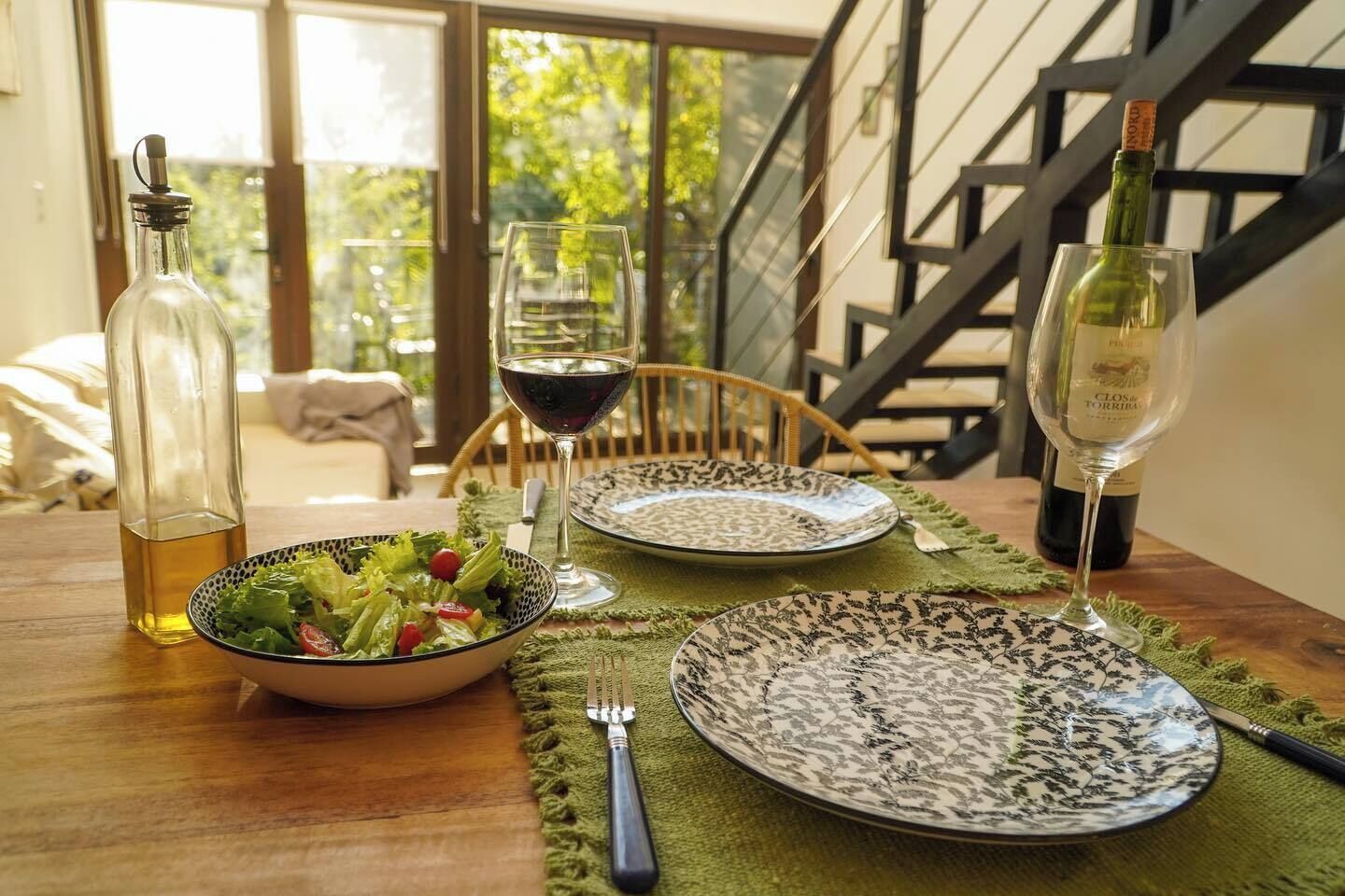 المنشأة من الداخل