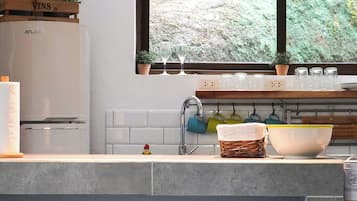 Family Apartment, Balcony, Garden View | Dining