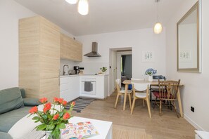 2 bedrooms, iron/ironing board, free WiFi