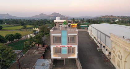 SP Tourist Home