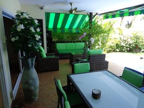 Villa, 3 Bedrooms, Smoking, Private Pool | Dining room