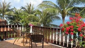 Vila, 3 quartos, para fumantes, piscina particular | Jardim