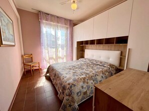2 bedrooms - Seaside Apartment With Balcony (Caorle)