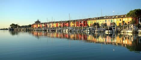 Apartment, 1 Bedroom, Balcony | Marina