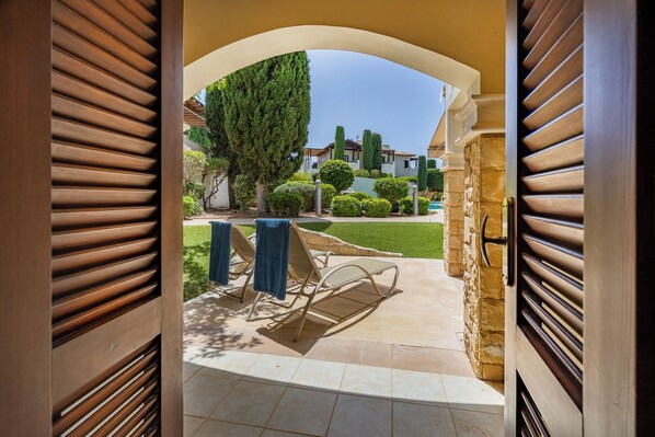 Apartment, 2 Schlafzimmer, Terrasse, Poolblick | Terrasse/Patio